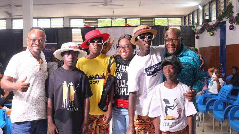 The Rotary Club of Accra Osu-Re, in collaboration with Fashion for Special People, the Rotaract Club of Accra-Osu-Re, and Truly Black, has hosted a fashion show for the students of Dzorwulu Special School in Accra.